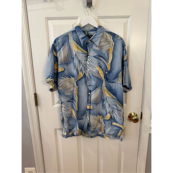 Tori Richard Honolulu Blue Floral Tencel Soft Short Sleeve Hawaiian Shirt Sz M E - Picture 1 of 7